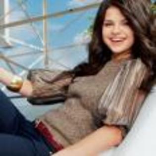 17 - club selena gomez