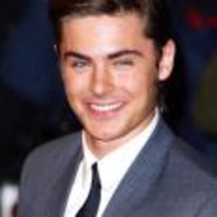 Zac_Efron_1249078456_2 - club  zac efron