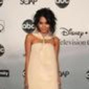 vanessa-hudgens-513213l-thumbnail_gallery - club vanessa