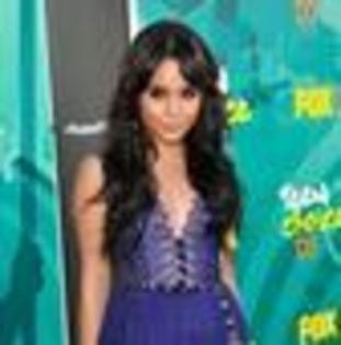 vanessa-hudgens-706864l-thumbnail_gallery