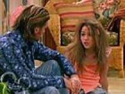 UUOGMXTLGQXVWPOSTNX - 0 primul episod din hannah montana