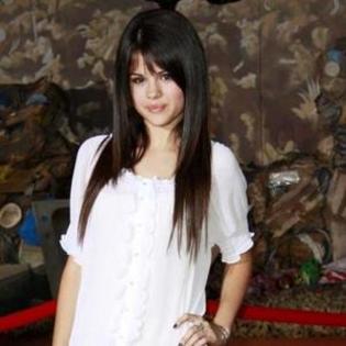 selena_gomez_1141527