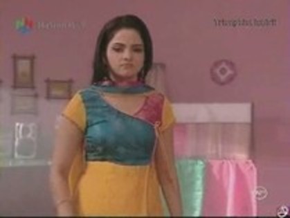 13066310_KNVUVHIKA - choti bahu