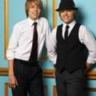 The_Suite_Life_of_Zack_and_Cody_1263824080_2_2005