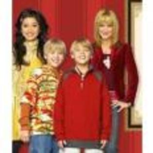 The_Suite_Life_of_Zack_and_Cody_1263823665_3_2005
