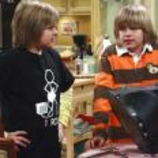 The_Suite_Life_of_Zack_and_Cody_1263823936_3_2005 - zack si cody ce viata  minunata