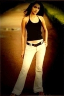 12737782_VFBYXCKFN - kakul-anesha kapoor