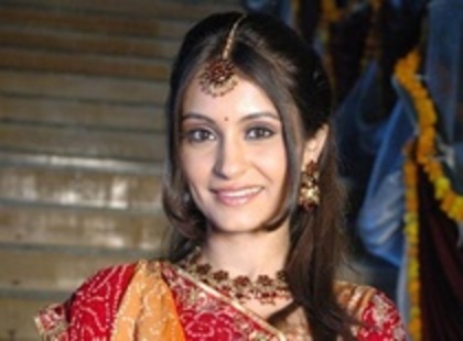 14199969_GLEAKKWWR - kakul-anesha kapoor