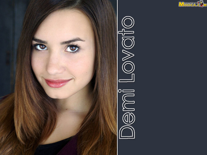2_25811_15 - Demi Lovato