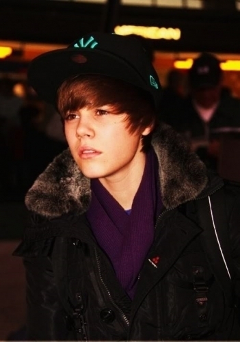 15686932_SGPRCGYNK[1] - Justin  Bieber