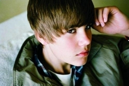 15689365_GRCAVUKQZ[2] - Justin  Bieber
