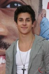 david_henrie_1276901810 - david henrie