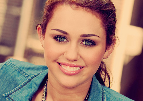 tumblr_l4mcx8vDzb1qbybfio1_500 - Nice Pictures with my idol Miley Cyrus-00