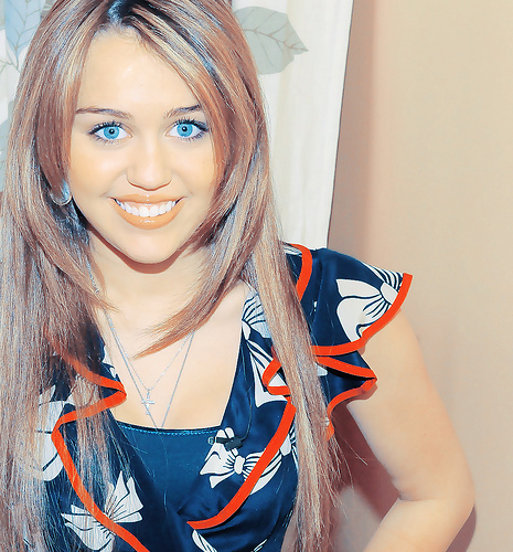 4629329580_603b65c5b5 - Nice Pictures with my idol Miley Cyrus-00