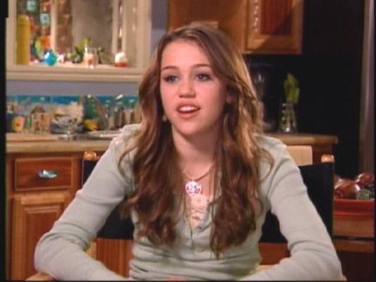 normal_starsofhm_017 - Stars of Hannah Montana Commercial 1-00