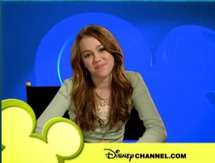 miley12 - Miley Cyrus Disneychannelcom Intro-00