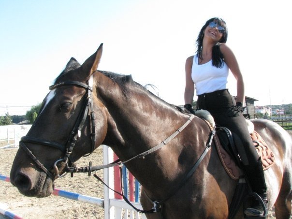 giulia anghelescu (42)