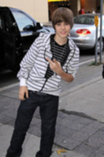 16754311_QSQBMRPAD - justin bieber