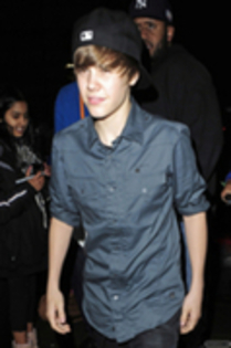 16754430_FWACSNOXN - justin bieber