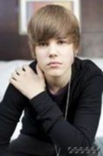 16756118_EVXCAGUXZ - justin bieber