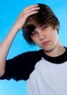 16796109_OMIIQWGPU - justin bieber