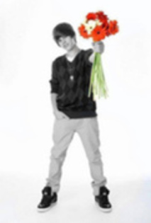 16796527_MNZUDHBEF - justin bieber