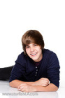 16796723_RMCKTSFJA - justin bieber