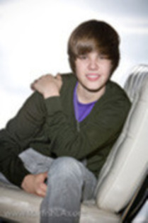 16796803_ISYNARSQP - justin bieber