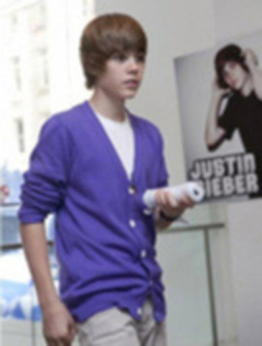 16797311_HGHAIOIGQ - justin bieber
