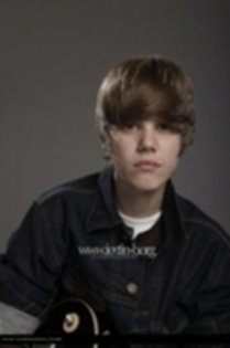 16812075_WCZZPSLRI - justin bieber
