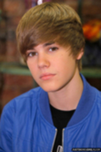 17282084_ANEJEOXEW - justin bieber