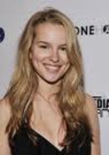 imagesCAQFBXS2 - bridgit mendler