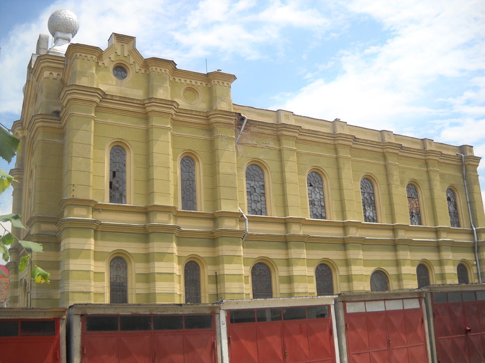 ....tap ispasitor si datator de forta - ferma din oras