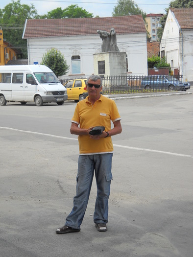 ....orientare turistica, am gasit motiv - ferma din oras