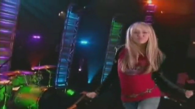 Hannah-Montana-Intro-Season-2-[www_savevid_com]_flv_000003677 - Hannah Montana Season 2 Intro-00