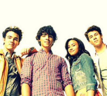 SAAFQMNDZOEBKTPTZGN - demi lovato