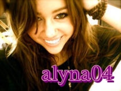 QNTQSGQJFYGDCIYBSVF - poze cu miley cyrus mai rare