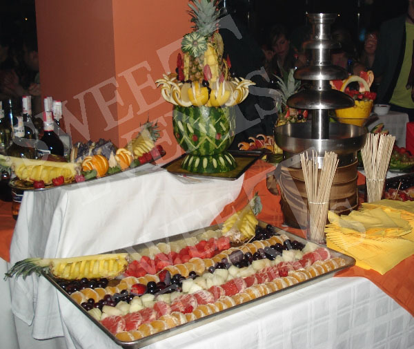 75502fantana-de-ciocolata-fructe-servicii1