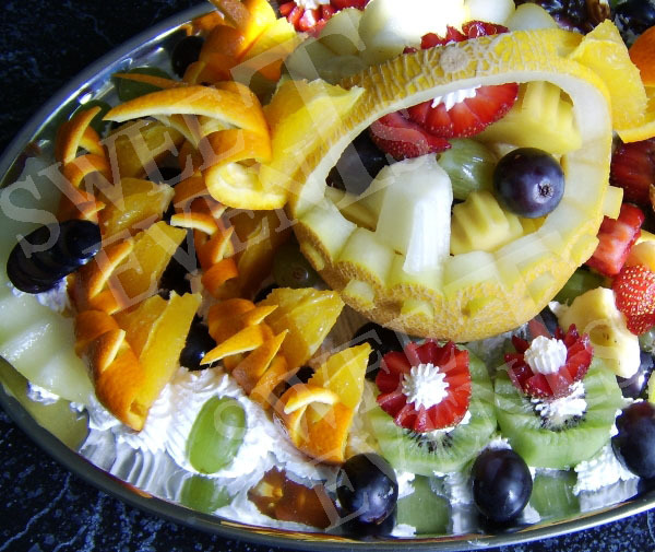 77407platouri-de-fructe2