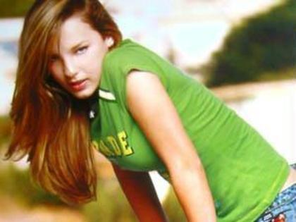 11108531_WXRXQUTLO - 000Belinda000
