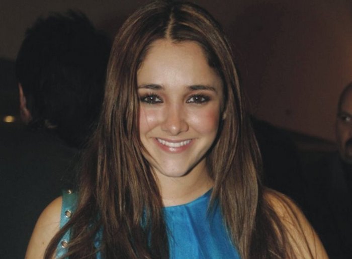 9983377_SCNZJGFZT - Sherlyn