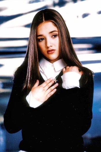 9983577_MLOQJDWNX - Sherlyn