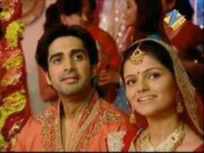 12123187_LGNEBGDKF - choti bahu