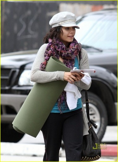 29oq4i9 - 0-Vanessa Hudgens-0