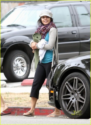 bjcrph - 0-Vanessa Hudgens-0