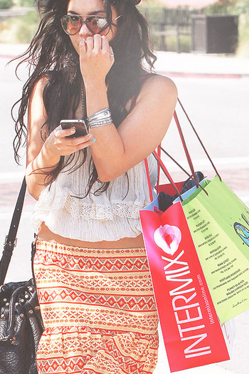 tumblrl4qhuwpnqi1qaxh7v - 0-Vanessa Hudgens-0