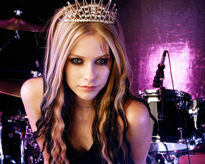 11937476_SLBOPOMRB[1] - Avril Lavigne