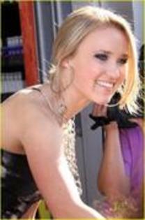 14176125_PEFWVFYPK - 0 emily osmet