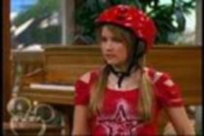 AUPXYTONSEHQAIYWZKS - 0 emily osmet