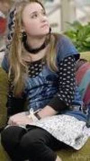 PAUGEXPNQZANLRMMOTS - 0 emily osmet